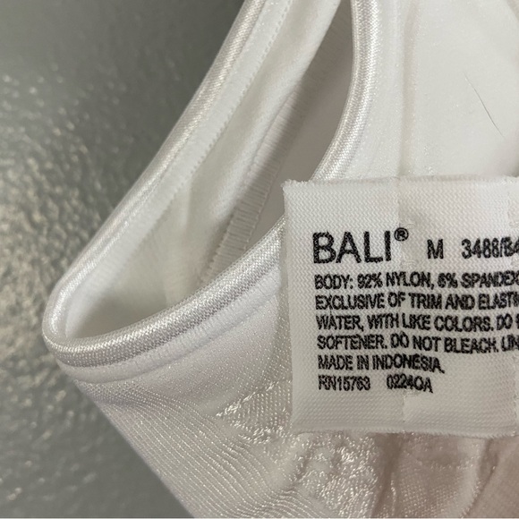 Bali Women's Cool Comfort White Bra - Picture 4 of 4